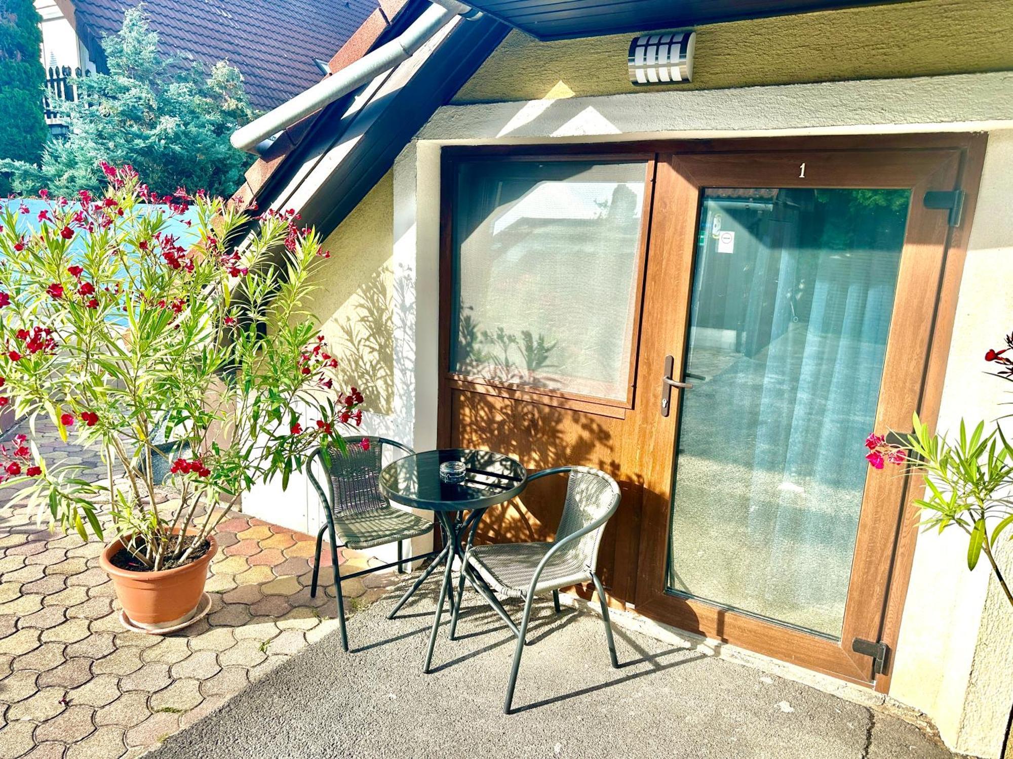 See Vendeghaz - Siofok Exterior photo